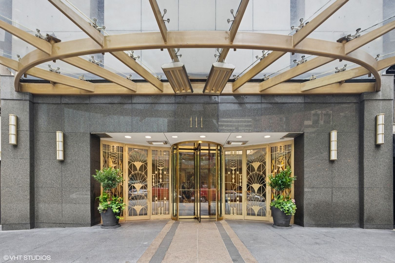111 E Chestnut Street #21B — Chicago, IL 60611