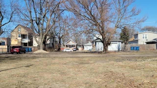 330 154th Place, Calumet City, IL 60409