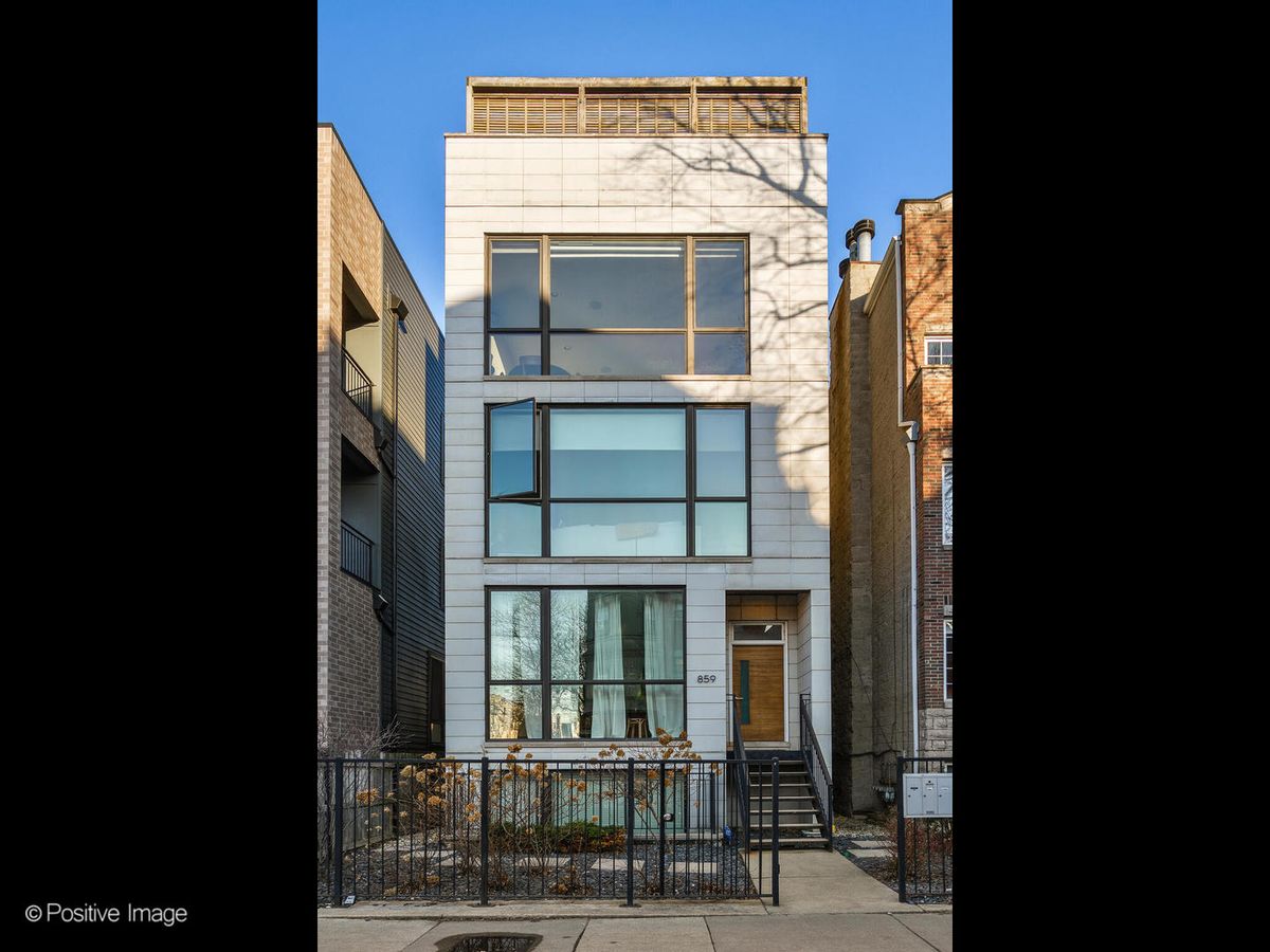 859 WOOD Street, Chicago, IL 60622