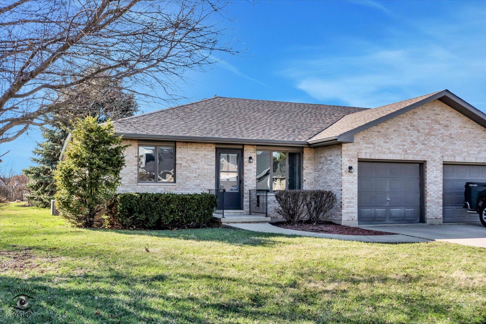 1343 Cannonball Trail — Yorkville, IL 60560