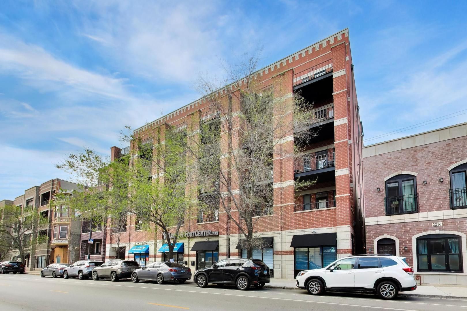 2222 W Belmont Avenue #501 — Chicago, IL 60618