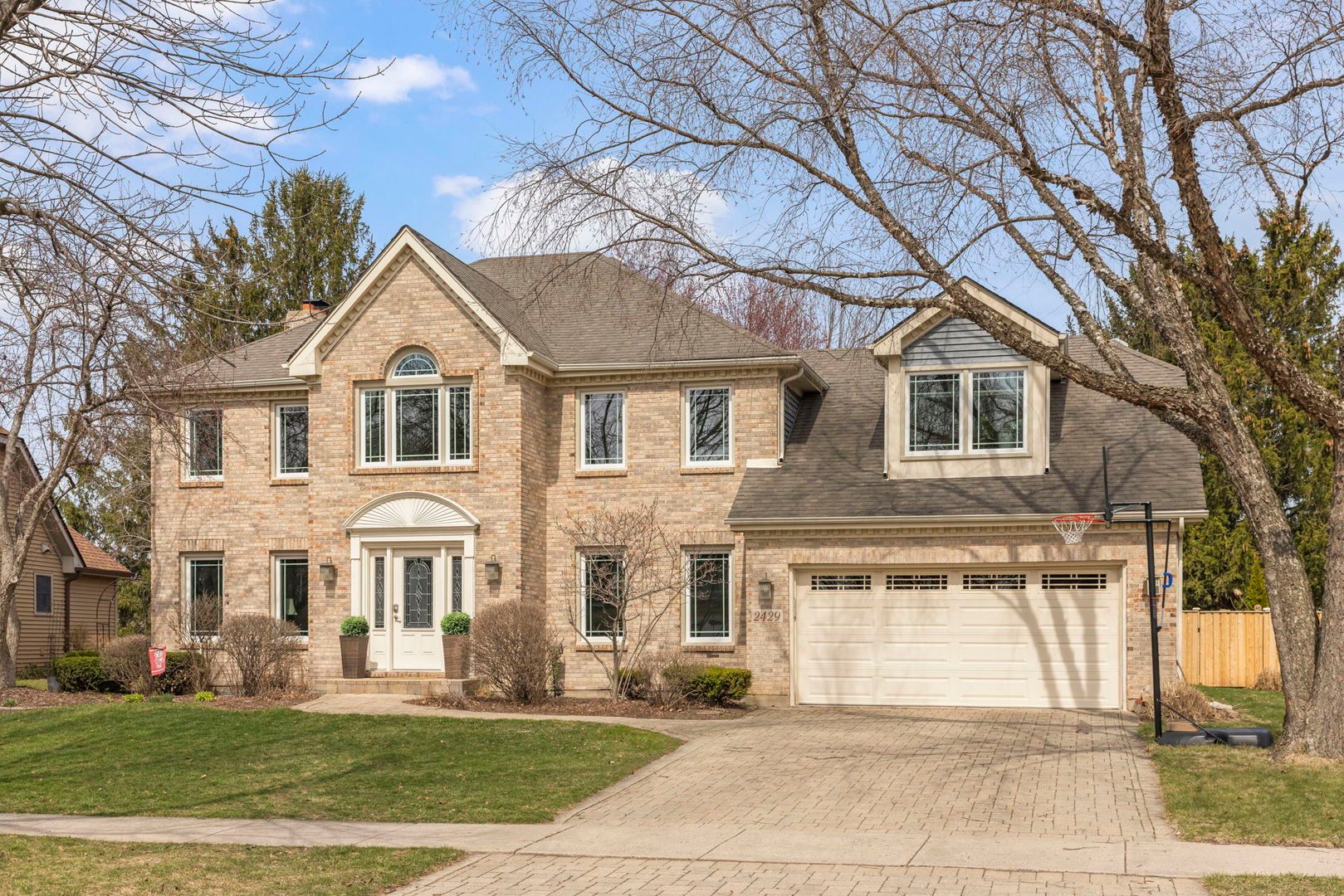 2429 Rio Grande Circle — Naperville, IL 60565