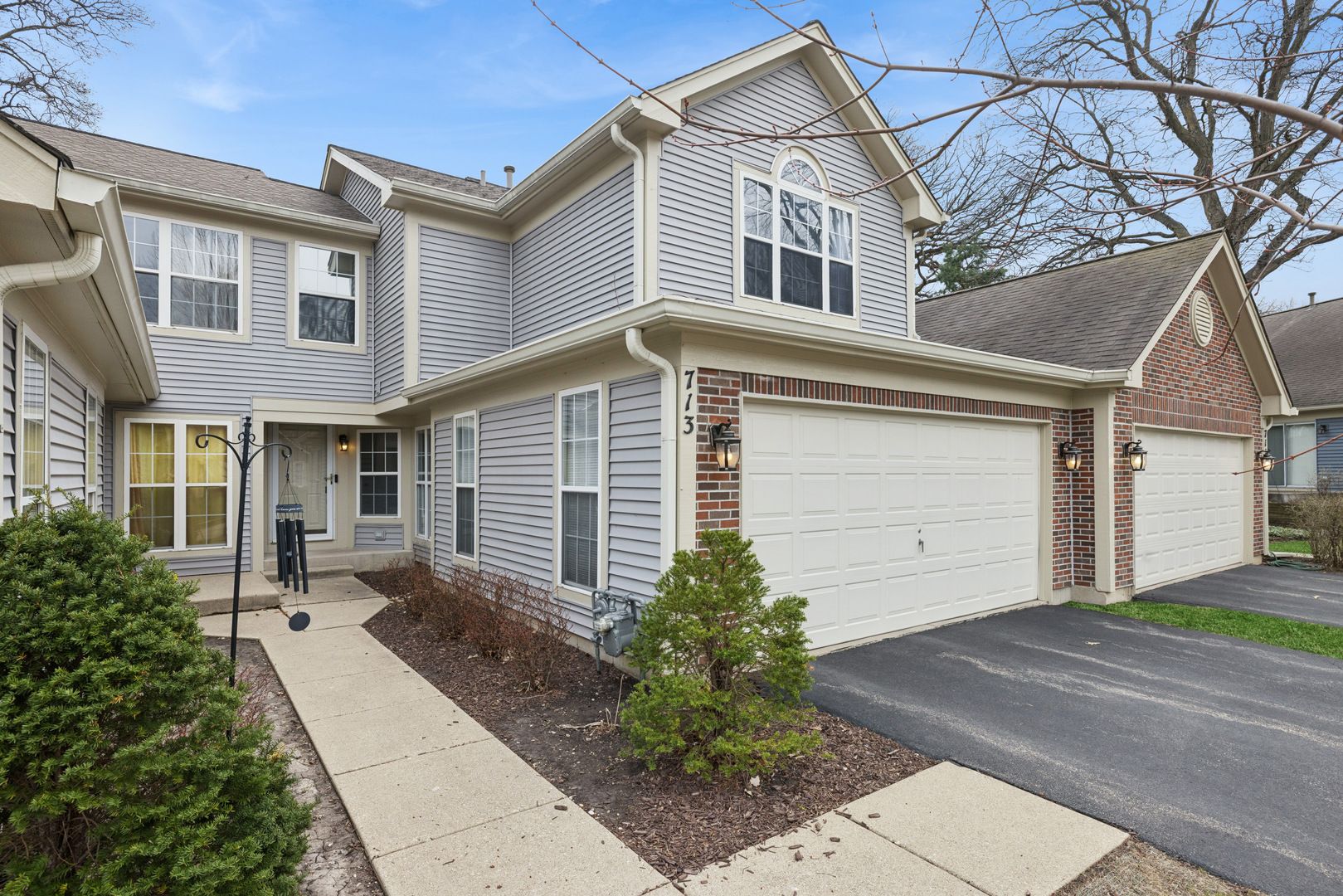 713 Bent Ridge Lane — Elgin, IL 60120