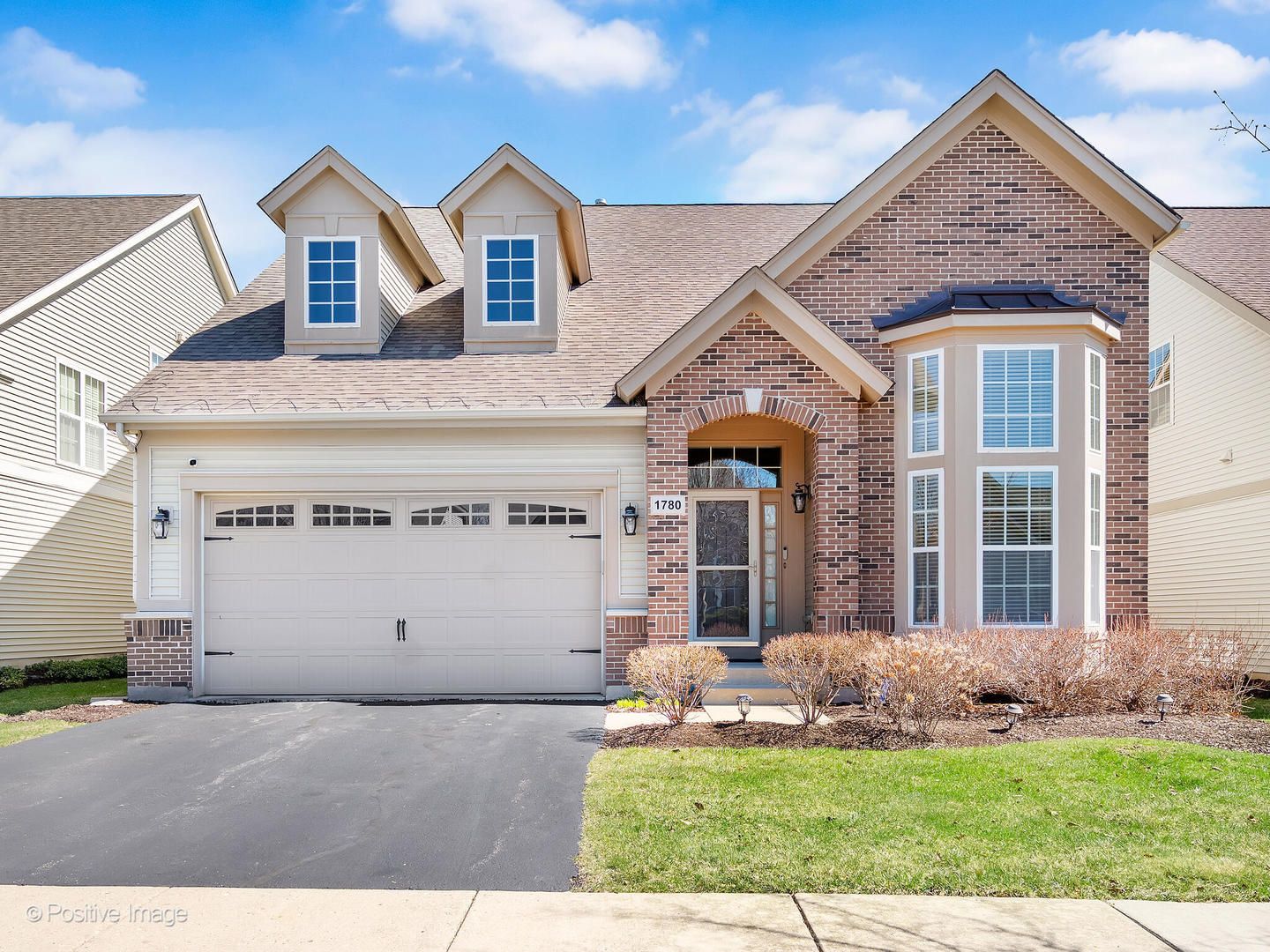 1780 Briarheath Drive — Aurora, IL 60505