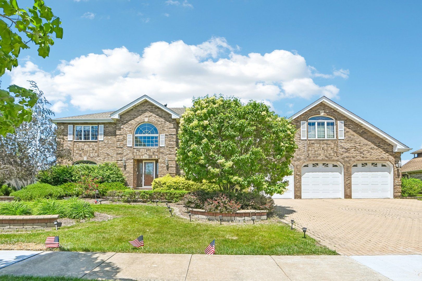 7916 Dooneen Avenue — Tinley Park, IL 60477