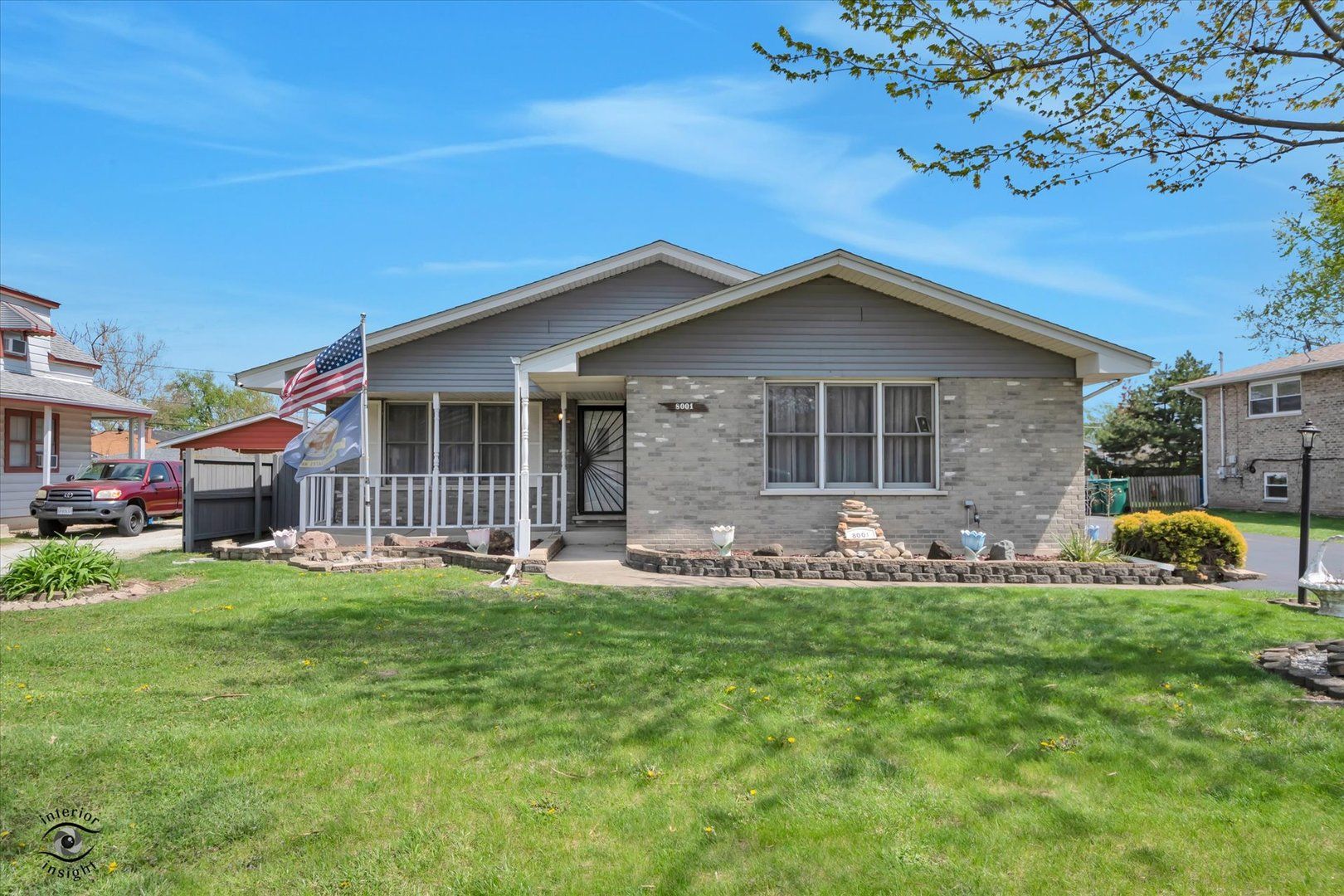 8001 Lockwood Avenue — Burbank, IL 60459