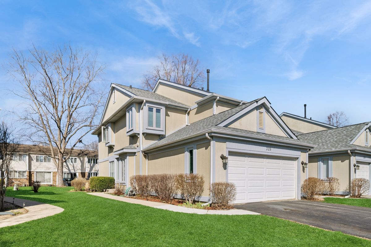 329 Redwing Drive, Deerfield, IL 60015