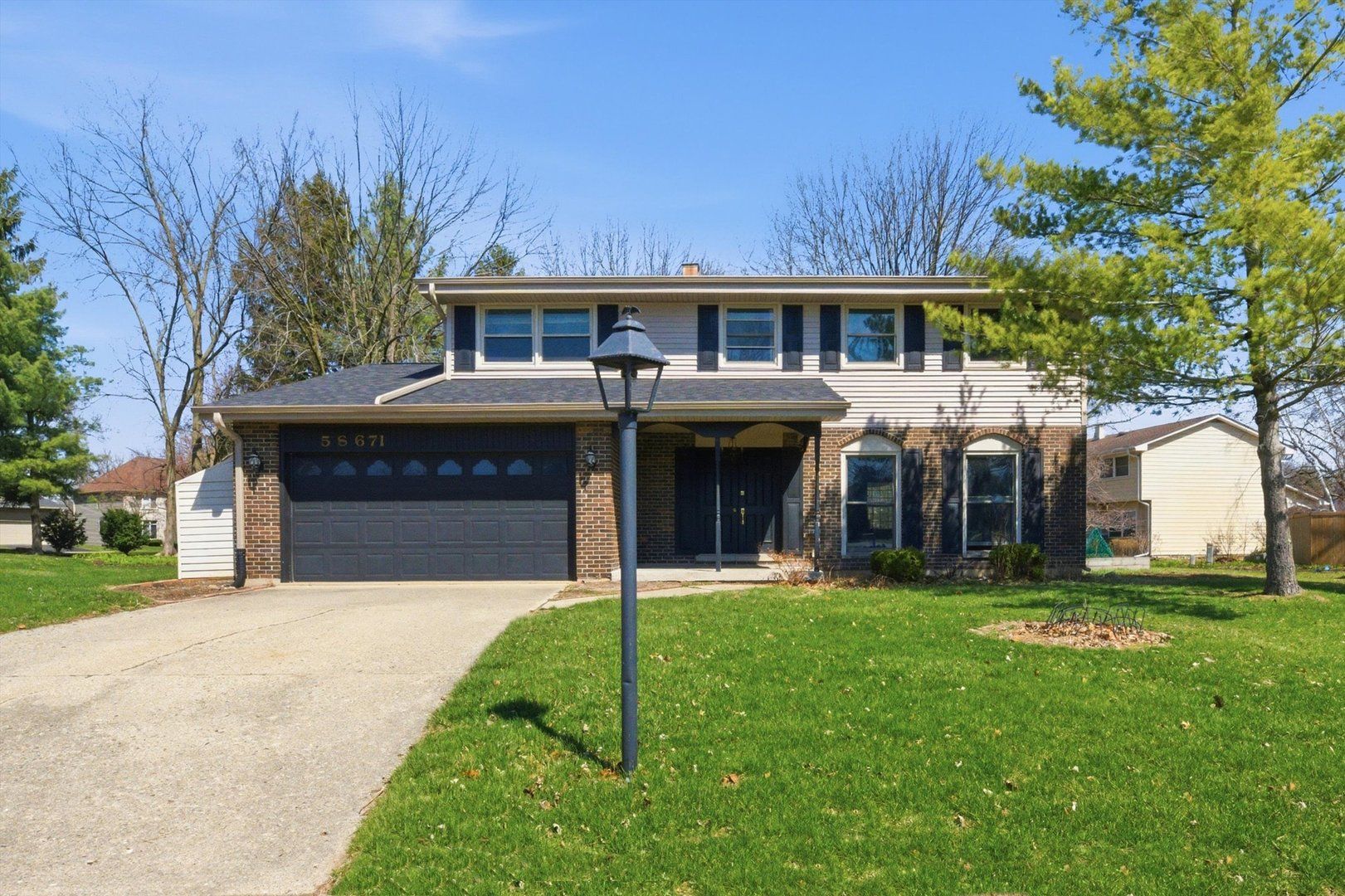 5S671 Heather Court — Naperville, IL 60540