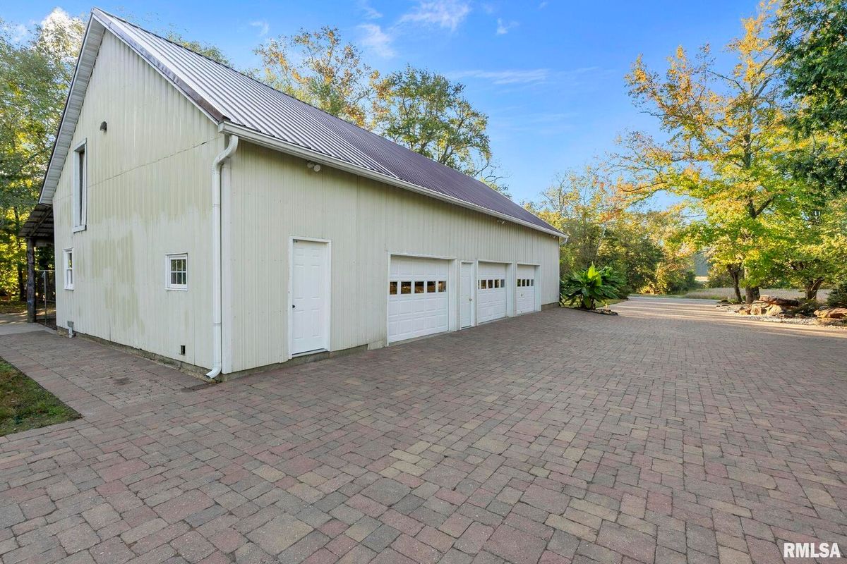 1810 Berryville Road, Jonesboro, IL 62952