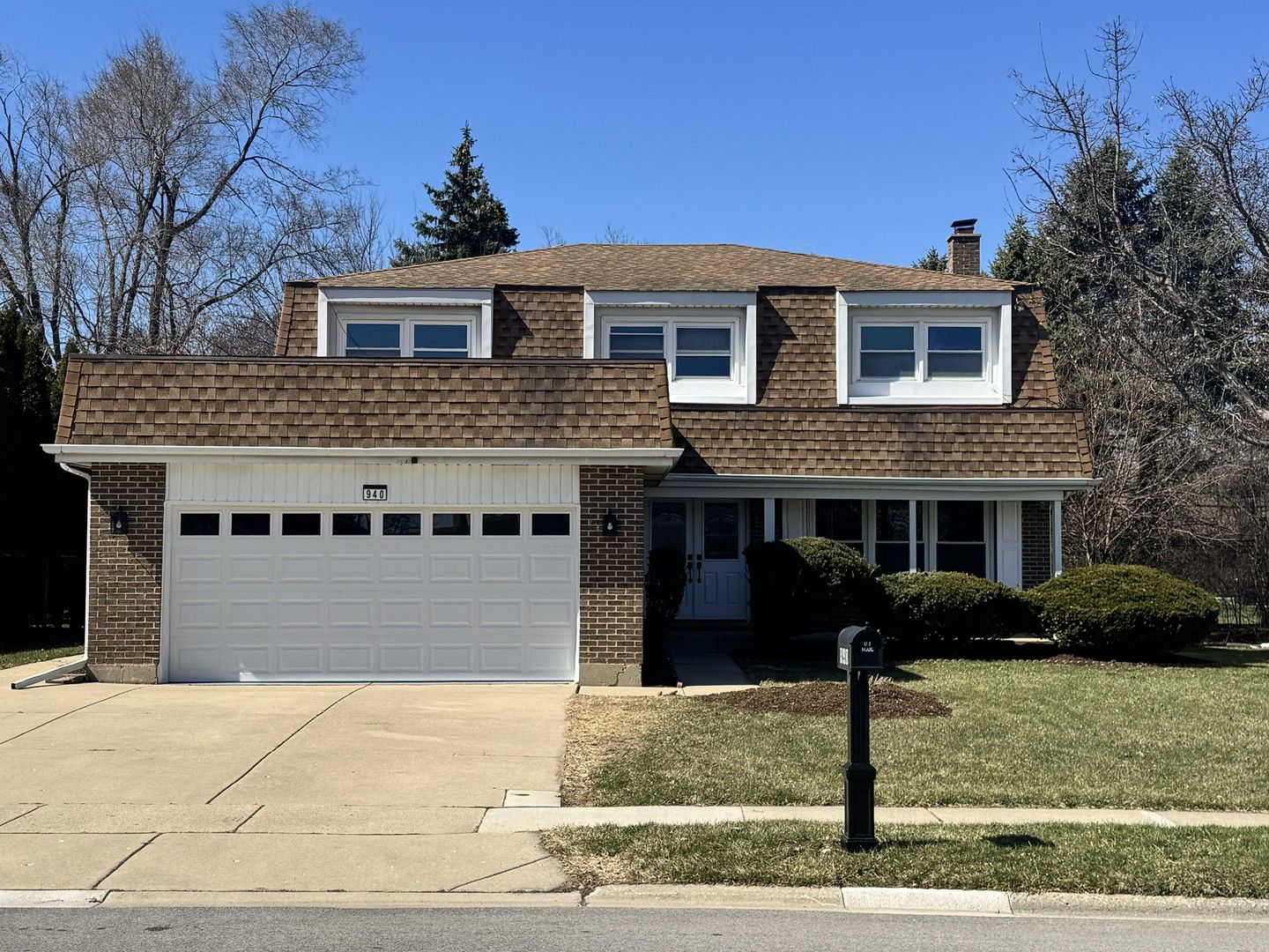 940 Tanglewood Drive — Wheeling, IL 60090