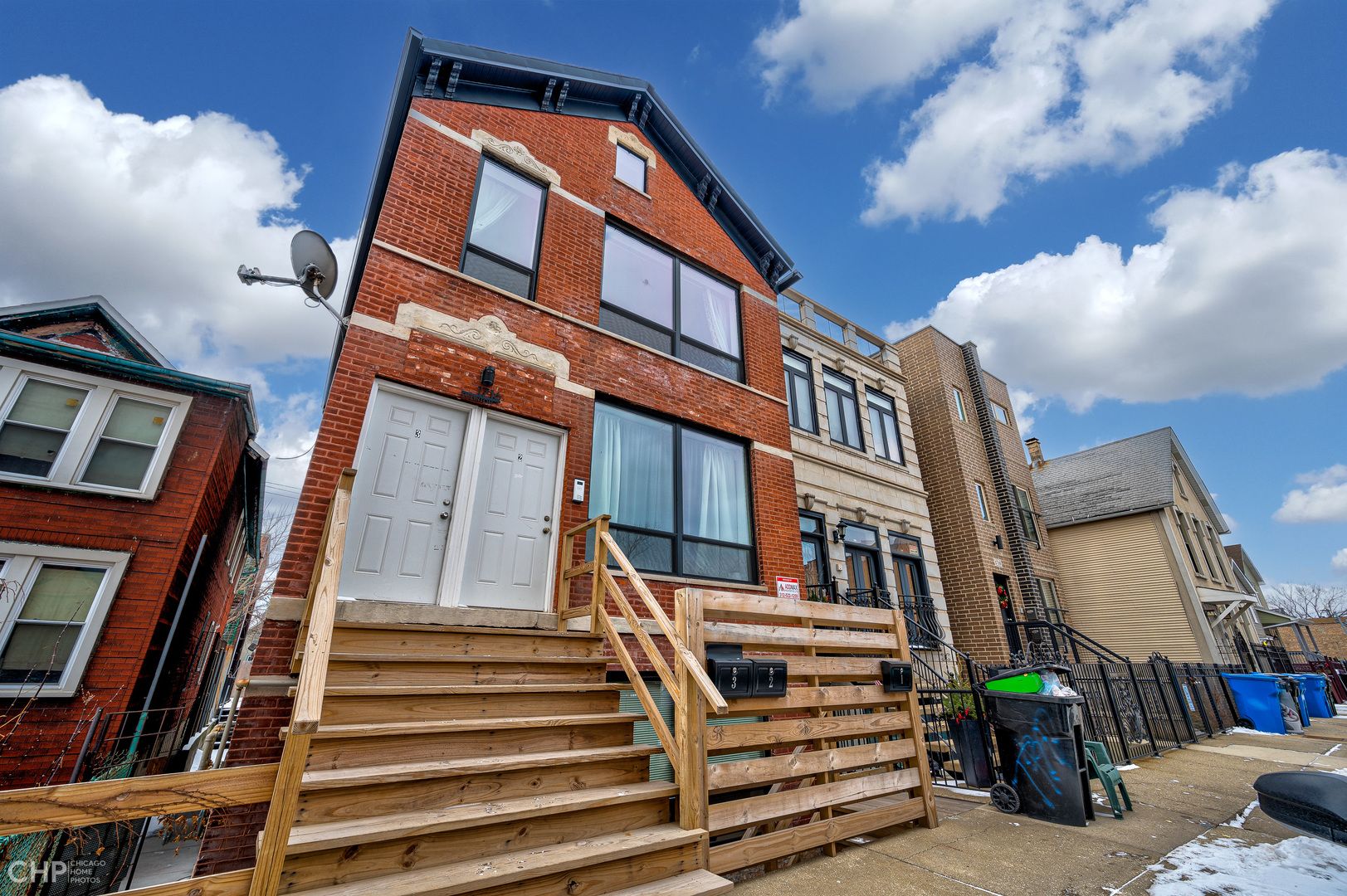 1716 S Clinton Street — Chicago, IL 60616