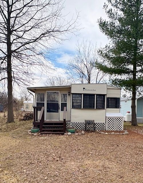 11/85 Woodhaven, Sublette, IL 61367