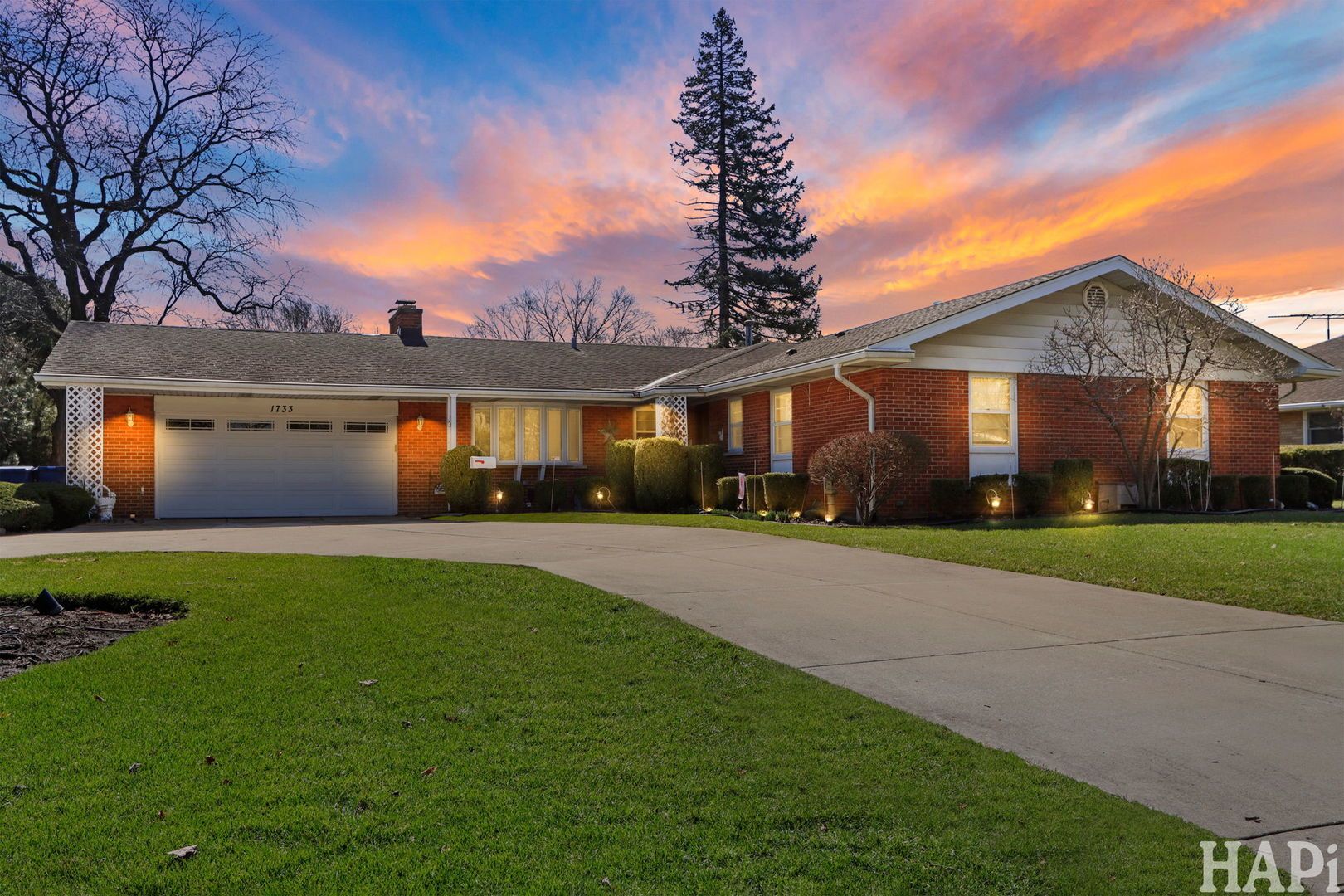 1733 Camellia Lane — Schaumburg, IL 60173