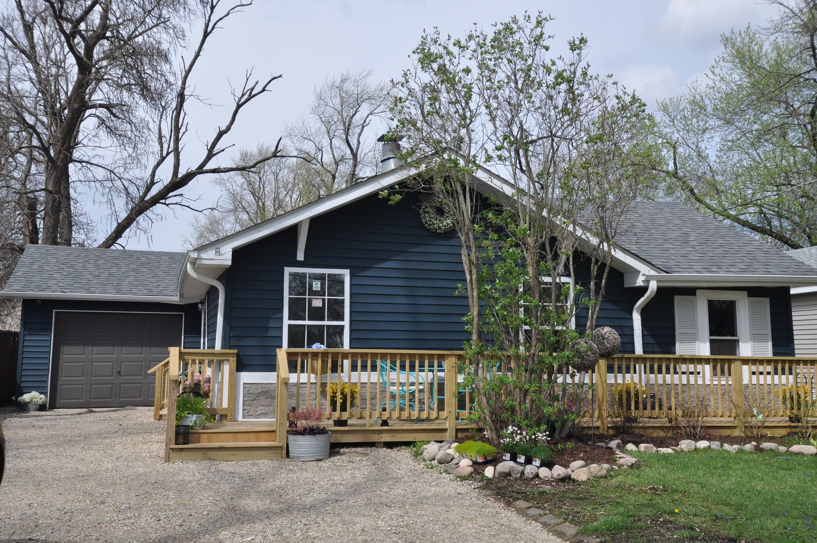 26458 W Grapevine Avenue — Antioch, IL 60002