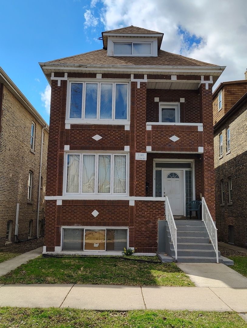 5032 S Kolin Avenue — Chicago, IL 60632