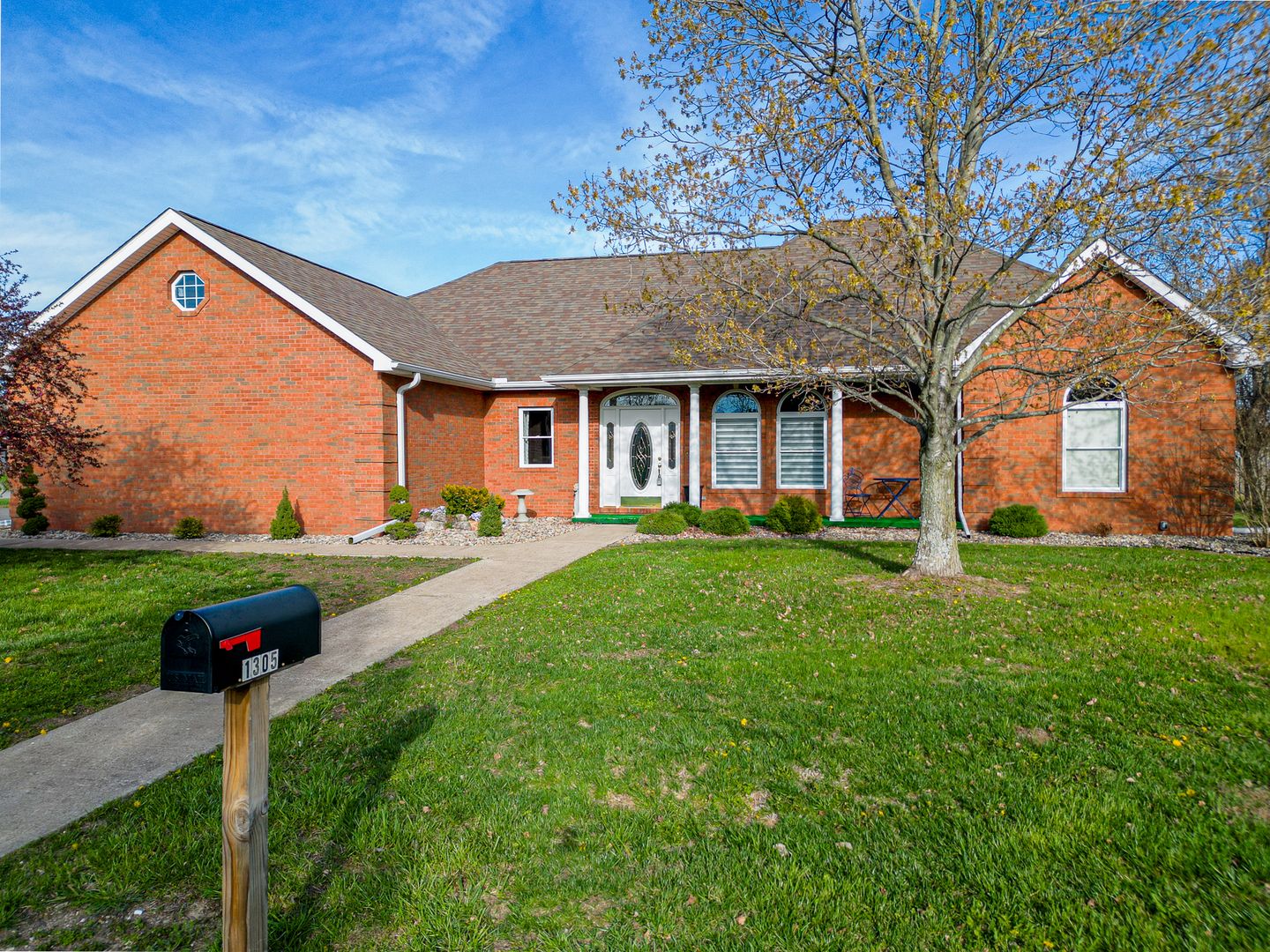 1305 Arbicola Street — Marion, IL 62959