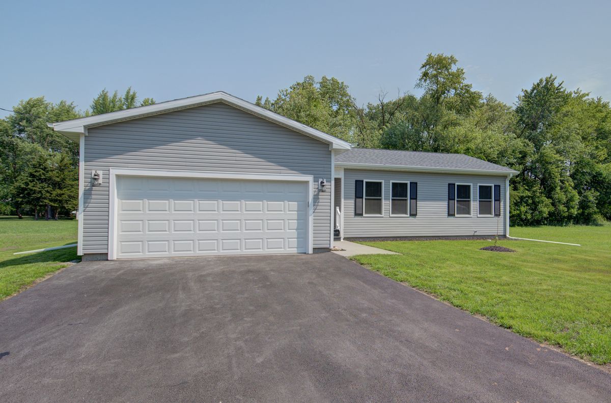 394 3rd Street, Braidwood, IL 60408