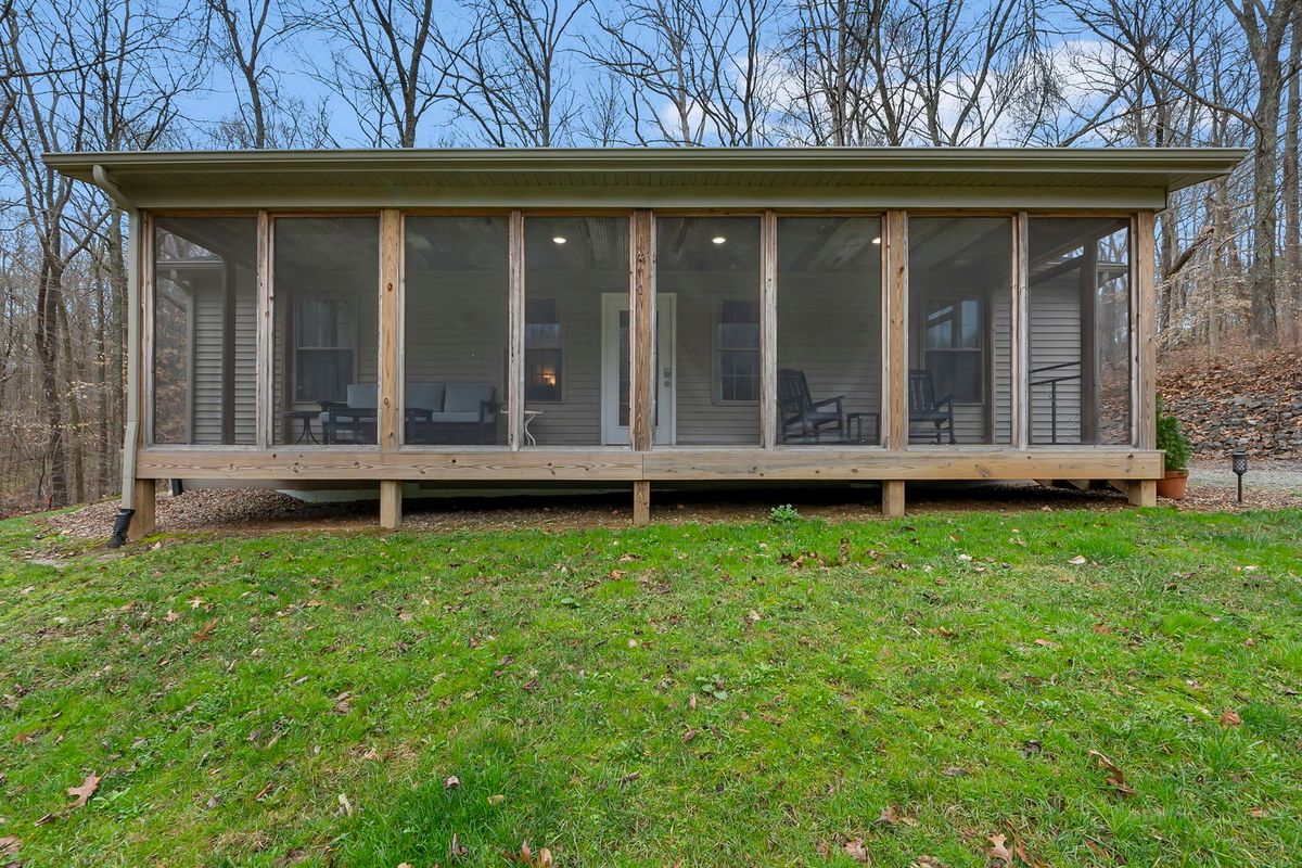 1825 Bald Knob Road, Alto Pass, IL 62905