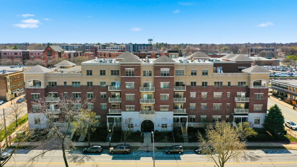 965 Rogers Street, Downers Grove, IL 60515