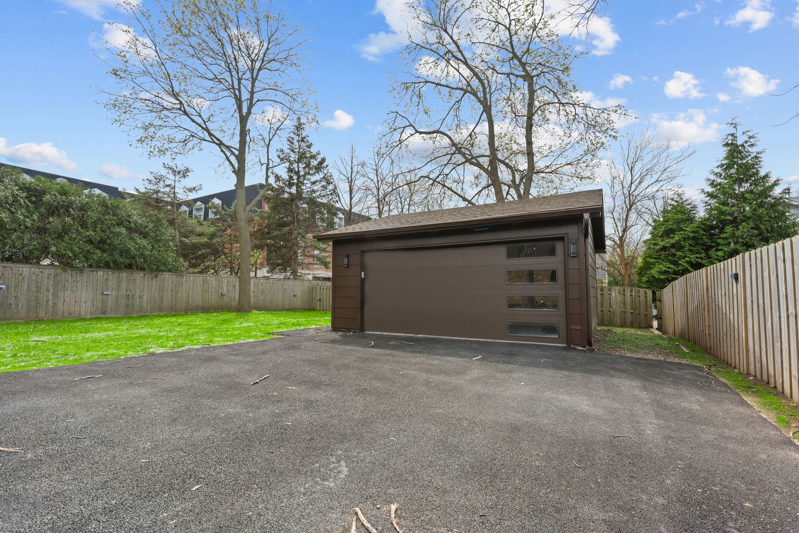 830 Deerfield Road — Highland Park, IL 60035