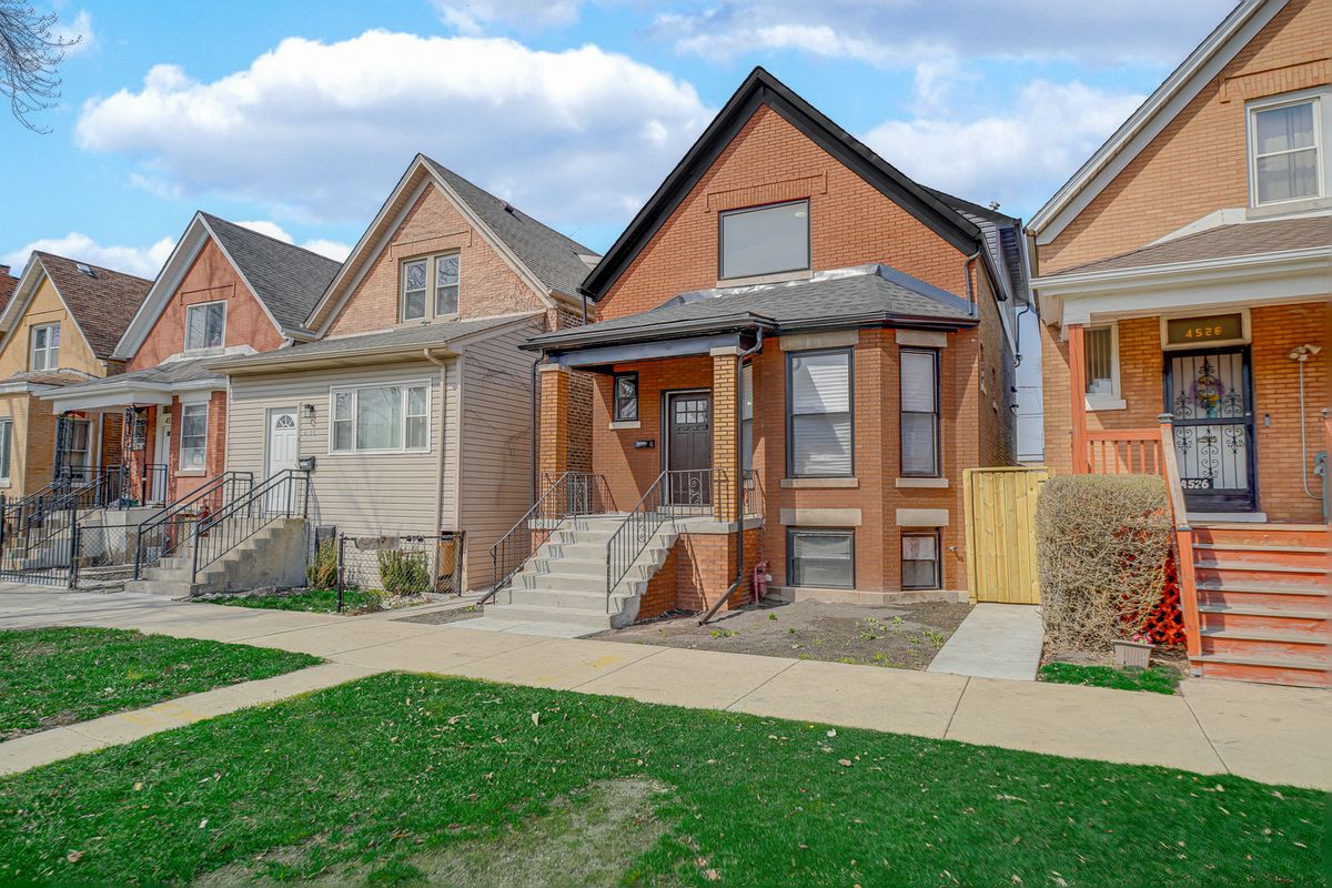 4528 Maypole Avenue, Chicago, IL 60624