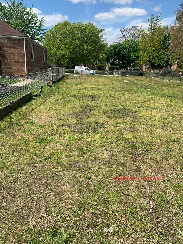 10013 S Hoxie Avenue — Chicago, IL 60617