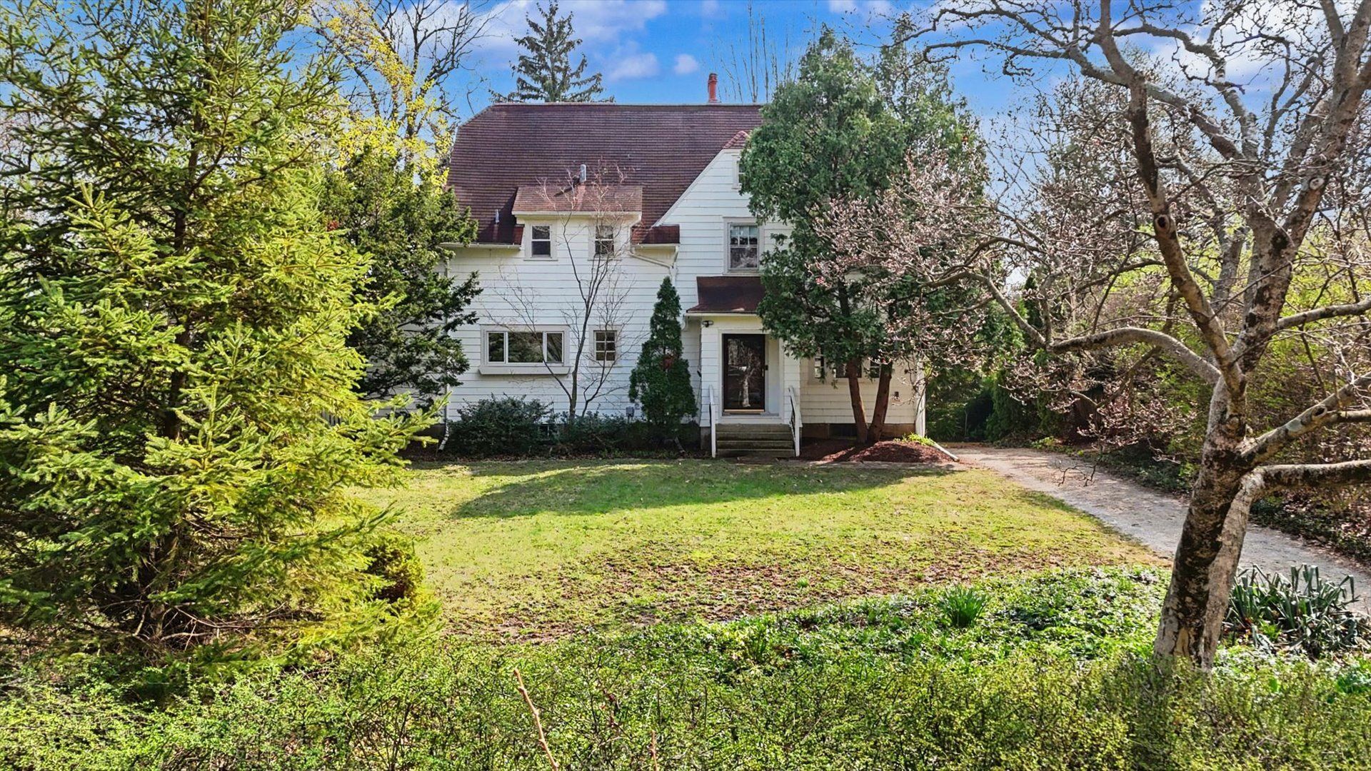 705 W Michigan Avenue — Urbana, IL 61801