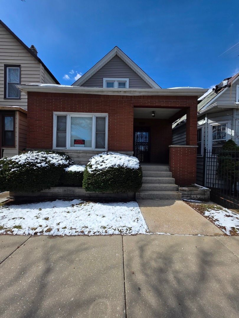 10548 Avenue J, Chicago, IL 60617