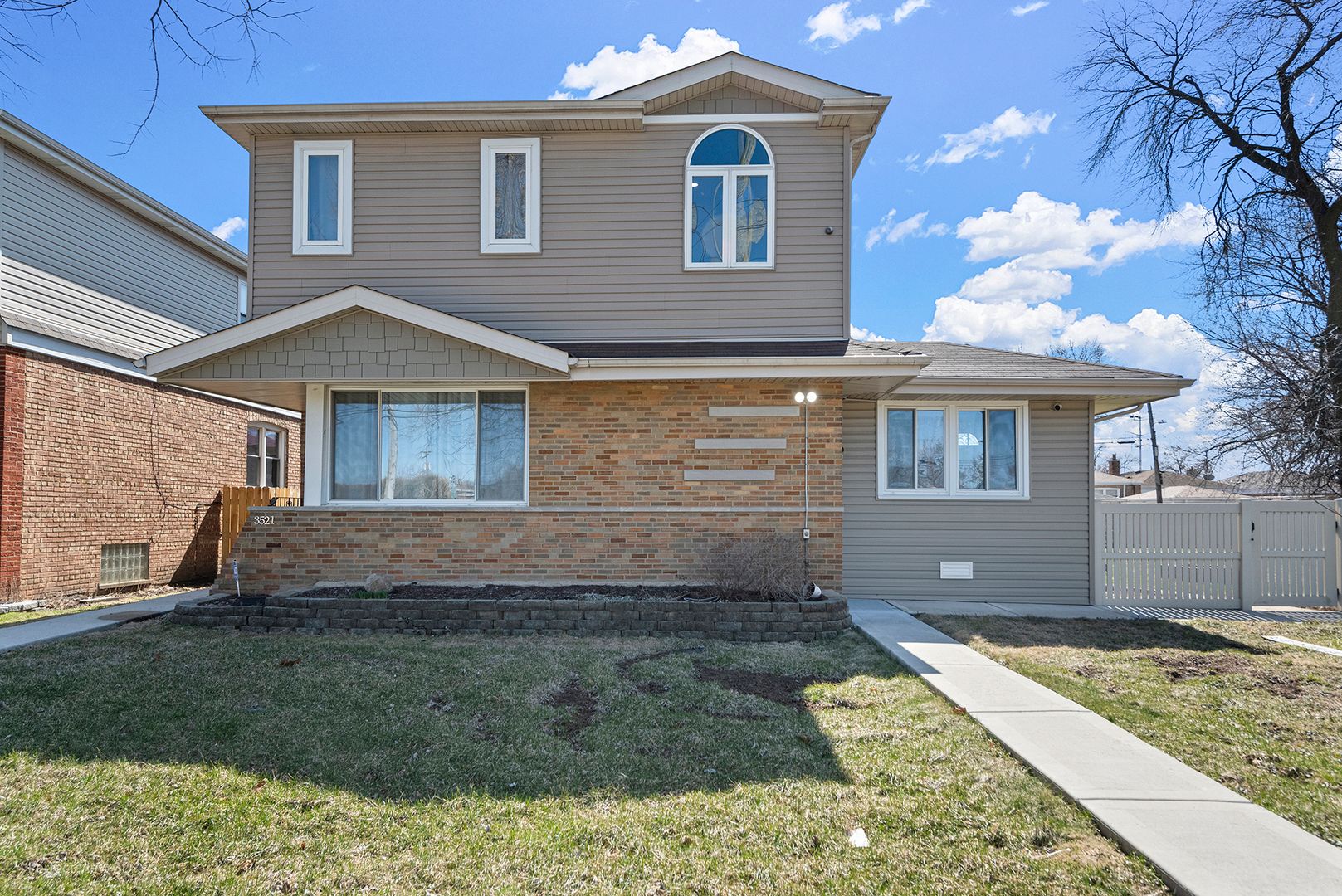 3521 W 82nd Place — Chicago, IL 60652