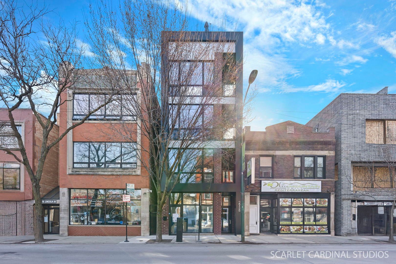 2956 N Lincoln Avenue — Chicago, IL 60657