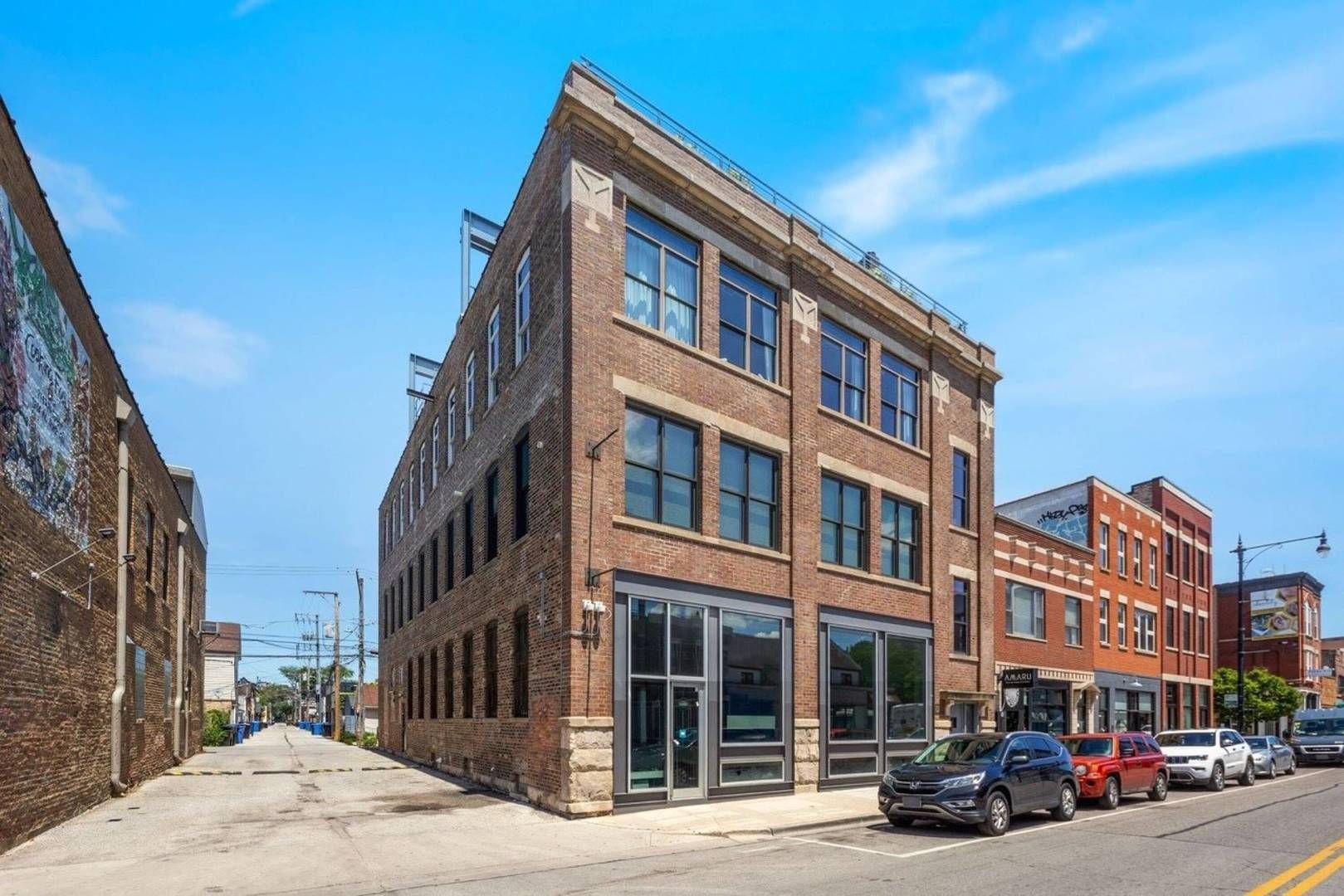 1910 W North Avenue — Chicago, IL 60622