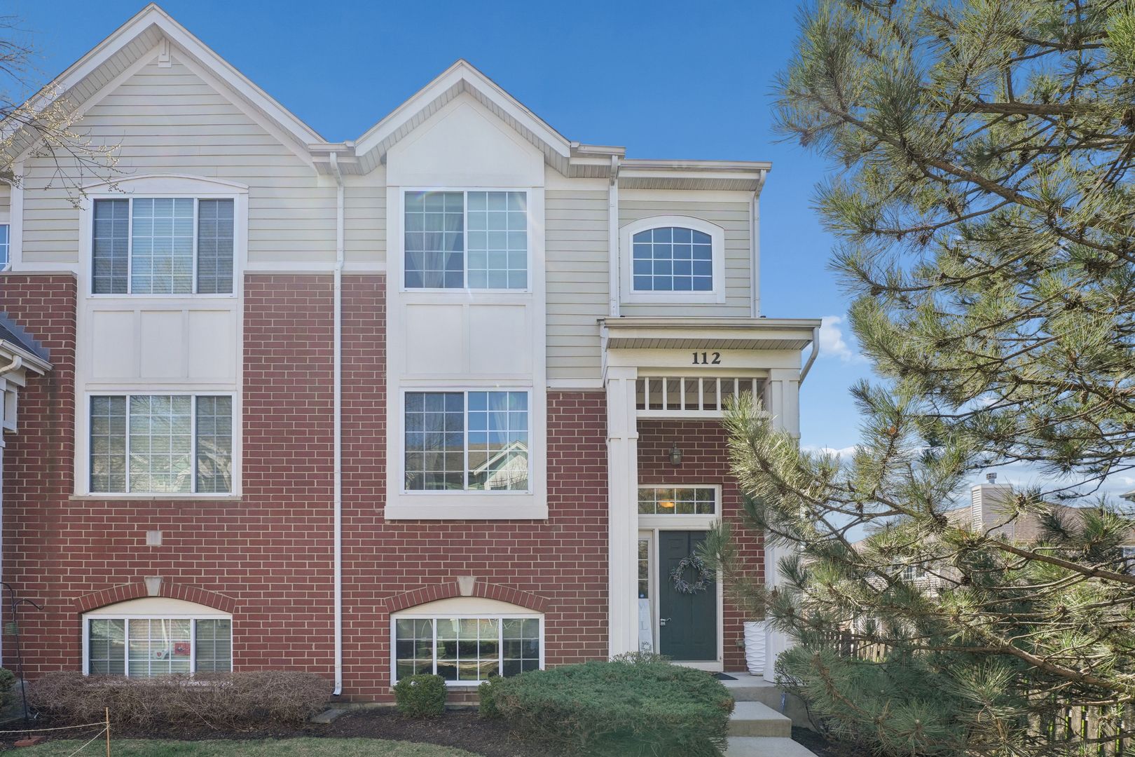 112 Morgans Gate Drive — Wood Dale, IL 60191