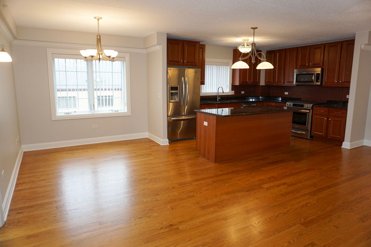 4811 Olcott Avenue, Harwood Heights, IL 60706