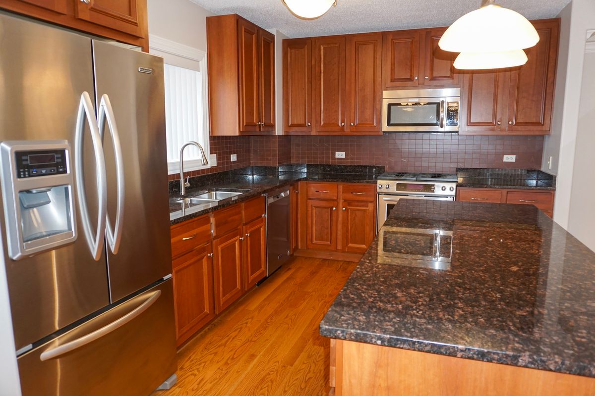 4811 Olcott Avenue, Harwood Heights, IL 60706