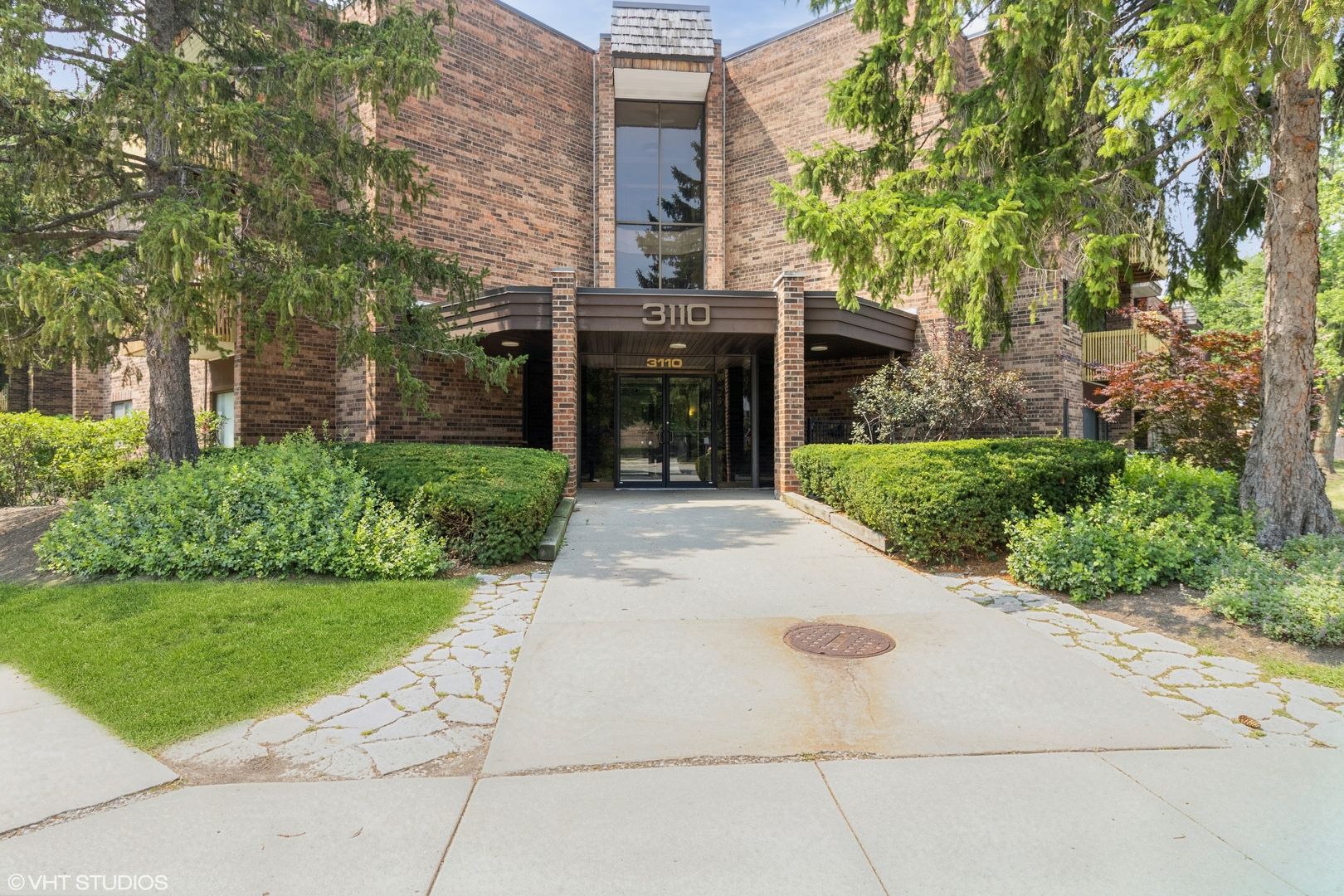 3110 Pheasant Creek Drive #110 — Northbrook, IL 60062