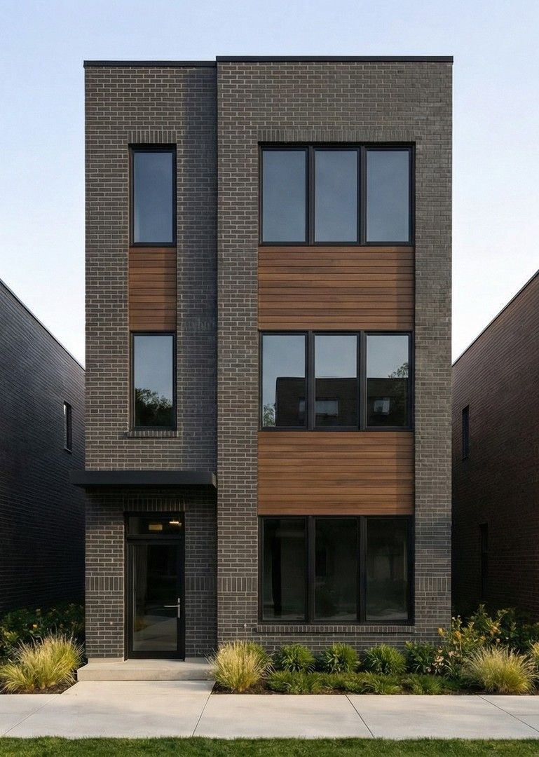 3327 W Division Street — Chicago, IL 60651
