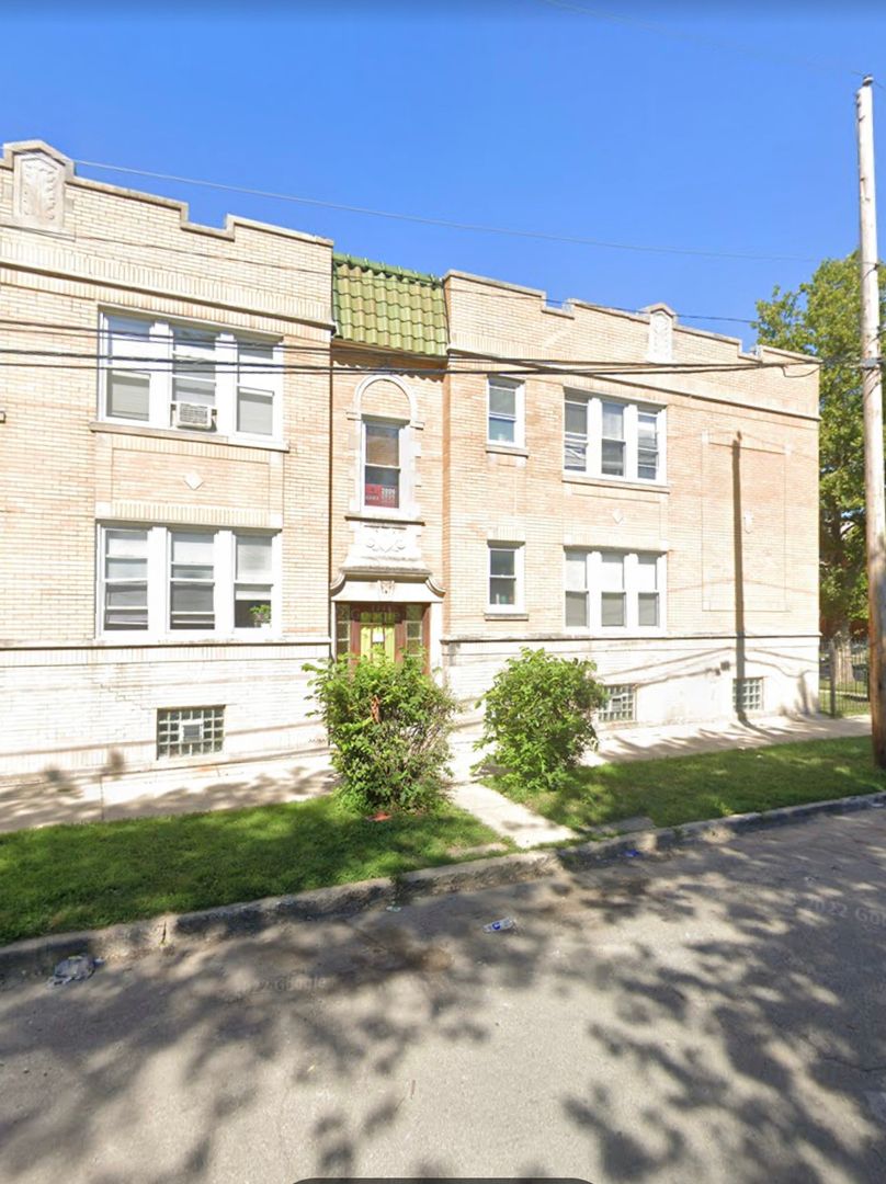 2316 Leclaire Avenue, Chicago, IL 60639