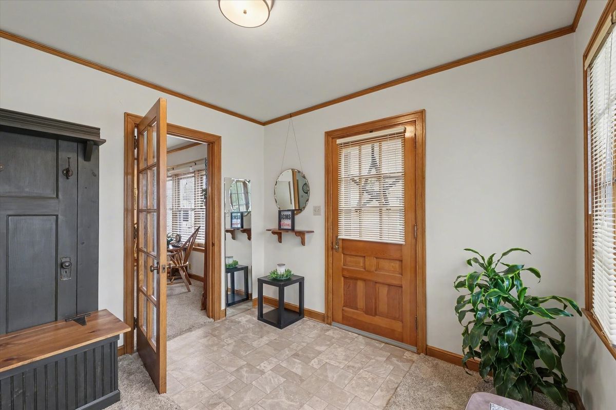 324 S Sangamon Avenue, Gibson City, IL 60936