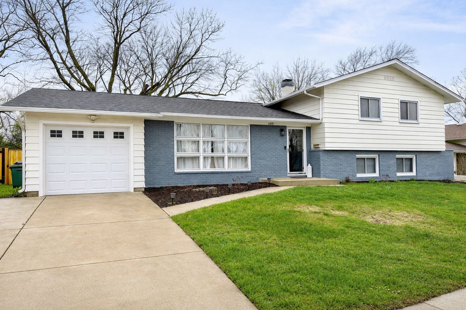 6418 Bradley Drive — Woodridge, IL 60517