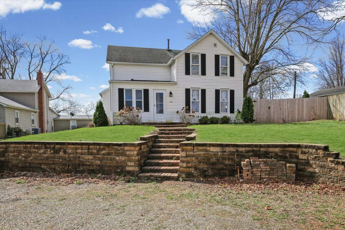 107 Washington Street, Congerville, IL 61729