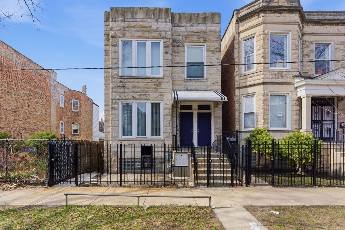 1940 TRUMBULL Avenue, Chicago, IL 60623