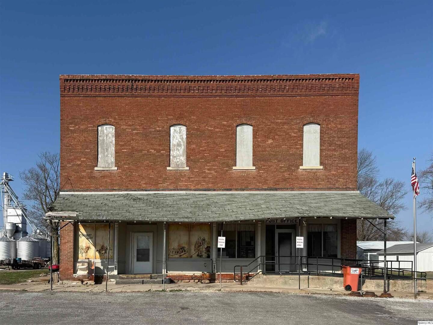 109-113 N Broad Street — Loraine, IL 62349