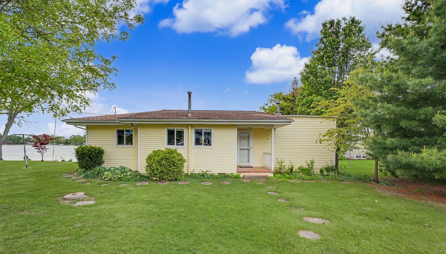 730 Bayshore Drive — Loda, IL 60948