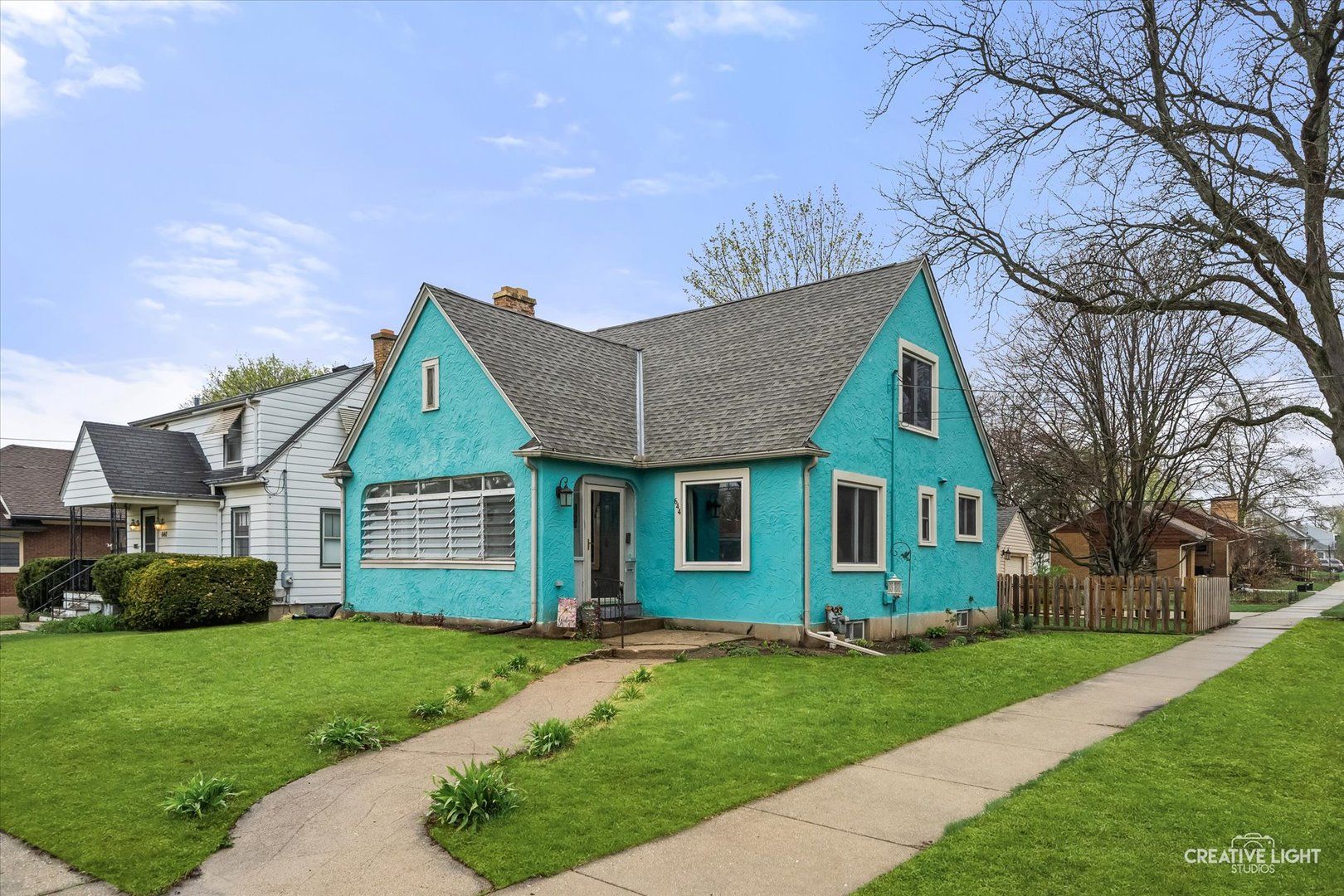 644 Columbia Avenue — Elgin, IL 60120