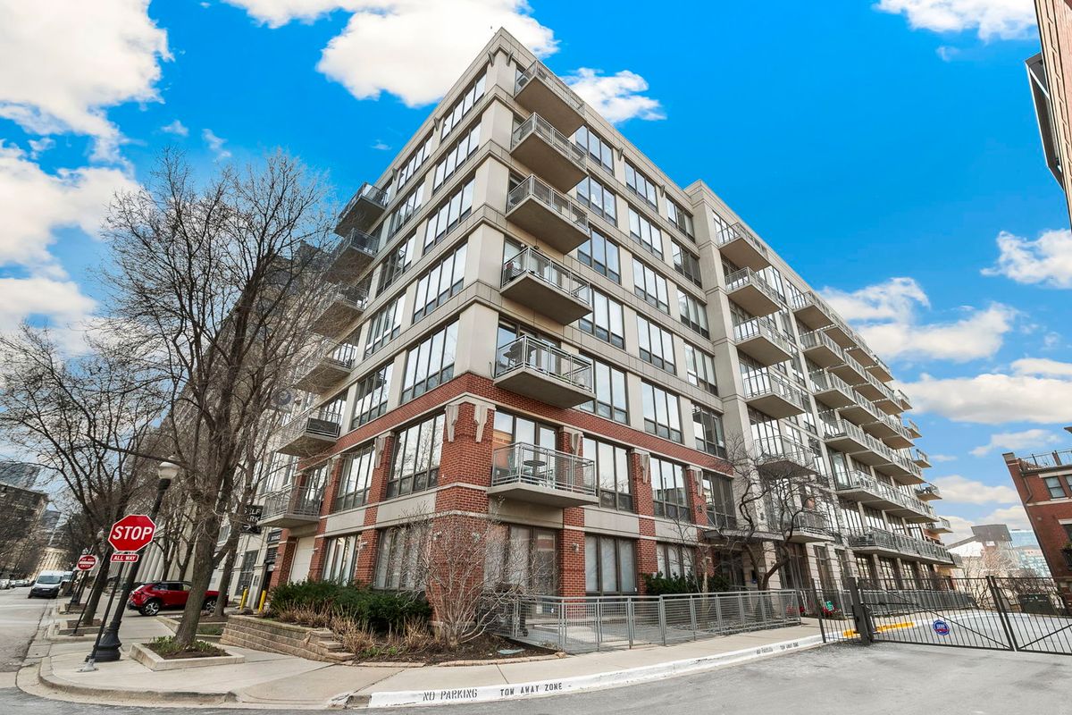 1000 Kingsbury Street, Chicago, IL 60610