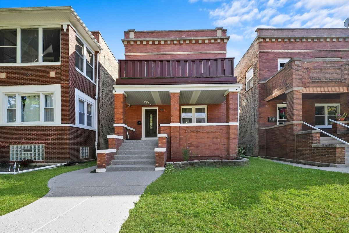 1221 Austin Boulevard, Cicero, IL 60804