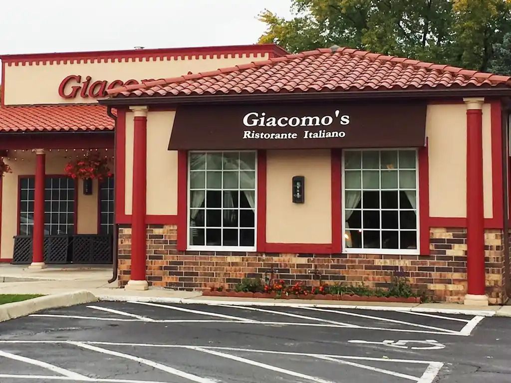 740 N Wolf Road — Des Plaines, IL 60016