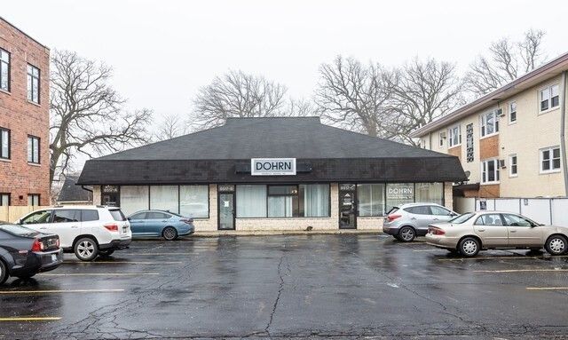 8517 W Grand Avenue — River Grove, IL 60171