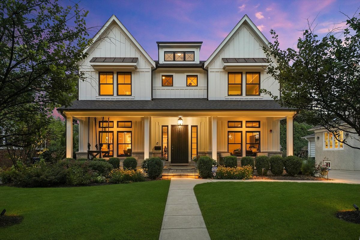 619 Jackson Avenue, River Forest, IL 60305