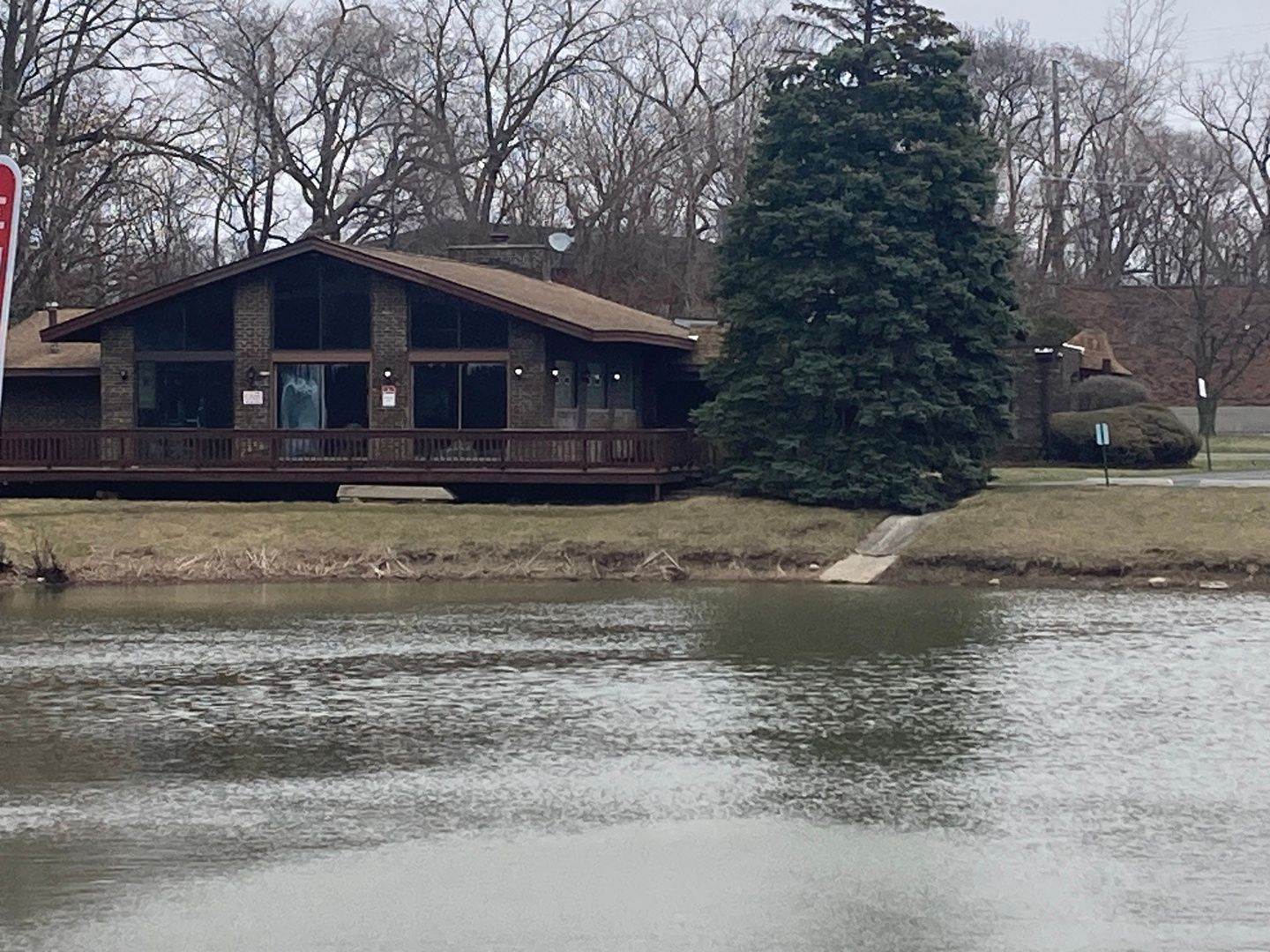 830 Elder Road #B413 — Homewood, IL 60430